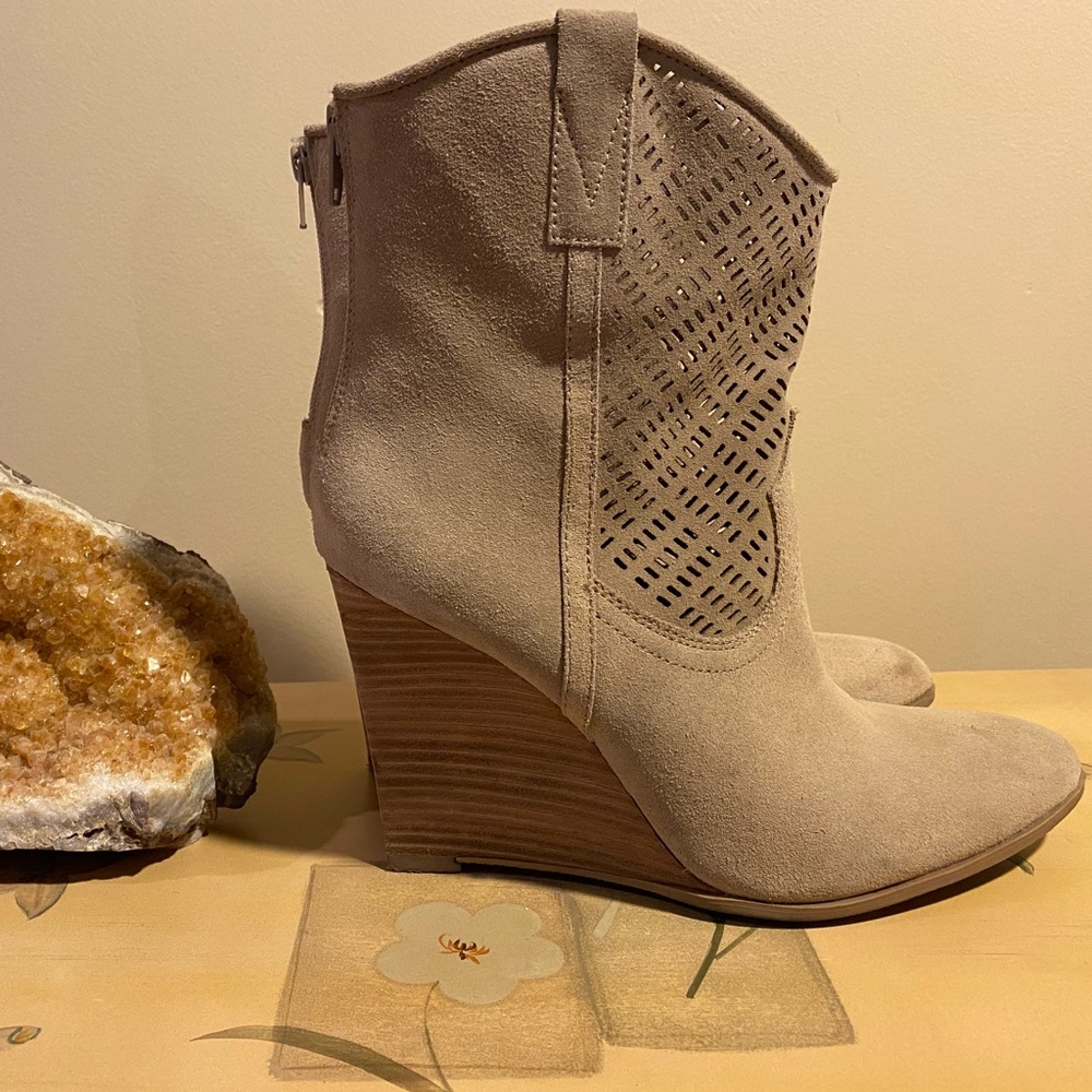 Crown Vintage Suede Wedge Boots